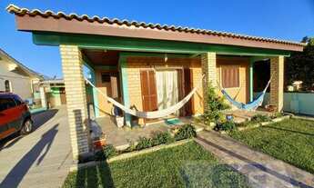 Imagem: Casa 4 dormitórios ou para Venda em Cidreira