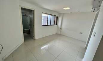 Imagem 6: Apartamento com 3 suítes, ampla varanda, 3 vagas de garagem próximo da praia