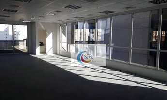 Imagem 6: Sala comercial de 169,37 m² com 4 vagas de garagem, piso elevado, forro modular e ar condi