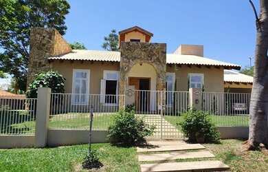 Imagem 3: Chacara Condominio Monte Carlo, 1.500m de terreno, 300 m de casa, com 3 quartos