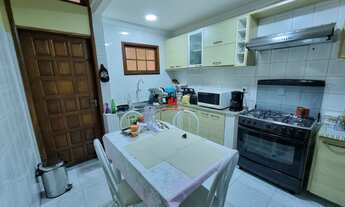 Imagem 2: Casa no Bairro Adrianópolis, 4 Suítes, Piscina, Sala de Estar Jantar, conjunto Adrianópoli