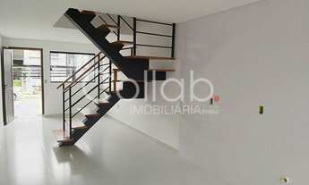 Imagem 4: Sobrado à venda no bairro Aventureiro - Joinville/SC