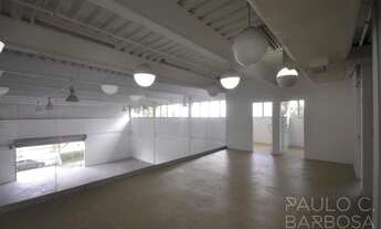 Imagem 7: Imóvel versátil com projeto singular - 1.970m² de área construída - Galpão