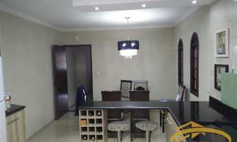 Imagem 4: Sobrado Jardim Cipava, Osasco, com 3 dormitórios, sendo 1 suíte, quintal e 2 vagas de gara