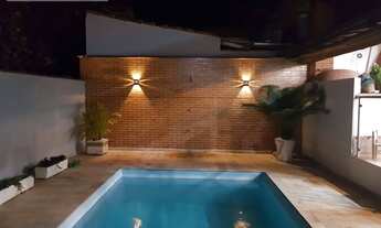 Imagem: Pindamonhangaba - Casa Padrão - Santa Cecília