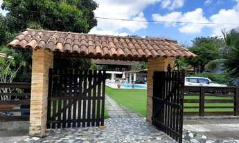 Imagem 3: Casa de condomínio para venda tem 250 metros quadrados com 4 quartos