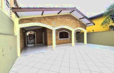 Imagem 5: Ubatuba, Centro, - Casa com 03 dormitórios sendo 1 suítes com área de lazer