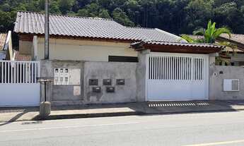 Imagem 3: Casa para venda possui 215 metros quadrados com 3 quartos em Três Rios do Sul - Jaraguá do