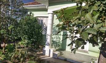 Imagem 2: PORTO ALEGRE - Casa Padrão - Partenon