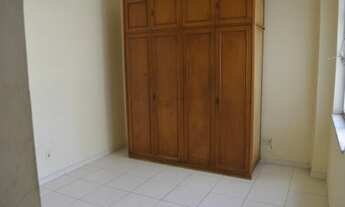 Imagem 2: CENTRO - QUARTO E SALA - rua da Relação