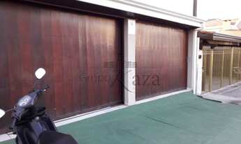 Imagem 7: Casa para aluguel possui 200 metros quadrados com 4 quartos