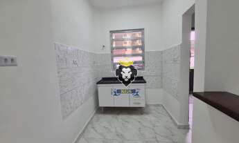 Imagem 2: Kitnet reformada a 200 metros da praia, vaga privativa