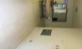 Imagem 4: Apartamento para venda com 80 metros quadrados com 2 quartos com varanda e garagem