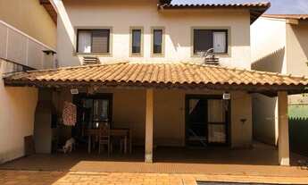 Imagem: Sobrado no CONDOMÍNIO VILLA TAMBAÚ com