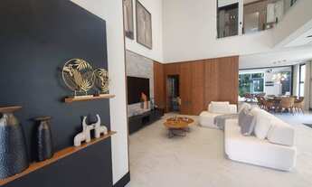 Imagem 5: Casa de alto padrão em exposição na Riviera de São Lourenço