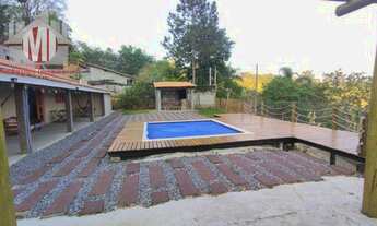 Imagem 3: Linda chácara com 3 dormitórios, piscina, deck, vista deslumbrante, bem localizada, à vend