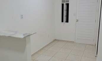 Imagem 5: Amplo kitnet 1/4 totalmente reformado e bem ventilado com garagem (Nova Parnamirim