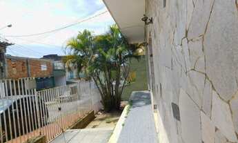 Imagem 6: Casa duplex para aluguel e venda possui 224 m2 com 4 quartos em Centro - Nova Iguaçu - RJ