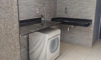 Imagem 2: Térrea para venda possui 198 metros quadrados com 3 quartos em Setor Campinas - Goiânia