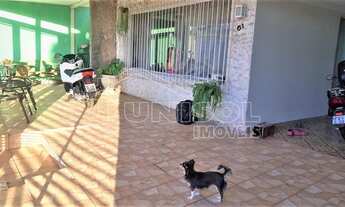 Imagem 2: Vende-se casa com terreno inteiro e ótima localização próximo ao colégio Bezerra em Maríli