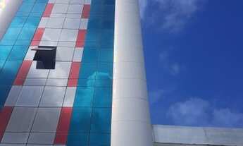 Imagem: PRÉDIO 800 M2 NO BAIRRO DA PITUBA, ELEVADOR