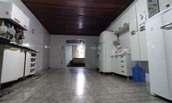 Imagem 2: Casa para venda com 214 metros quadrados com 4 quartos em Jardim dos Ipês - Cuiabá - MT