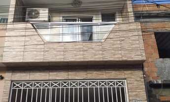 Imagem: Casa Triplex Frente de Rua com 3 Quartos