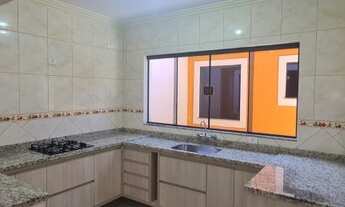 Imagem 4: Casa para aluguel e venda tem 138 metros quadrados com 3 quartos