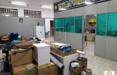 Imagem 3: Salão/Galpão (salão - térreo) 2 dormitórios/suite, cozinha planejada