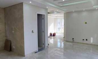 Imagem: Sobrado Tríplex em Condomínio 4 Dormitórios