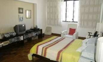 Imagem 7: 4 Quartos - 2 Suítes - Lavabo - 2 Quartos de Serviço - Deposito - 2 Vagas de Garagem