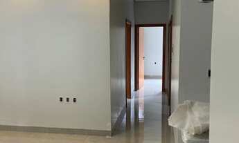 Imagem 5: Casa para venda possui 250 metros quadrados com 3 quartos em Bosque dos Buritis - Uberlând