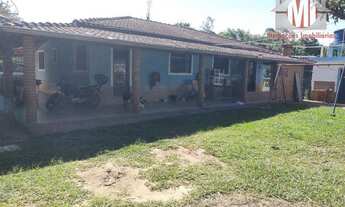 Imagem 4: Linda chácara com escritura, 4 dormitórios, piscina, edícula, salão de festas, lago e riac