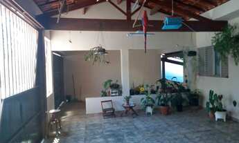 Imagem 2: Casa para Venda em Mogi das Cruzes, Vila Suissa, 4 dormitórios, 2 suítes, 2 banheiros, 5 v