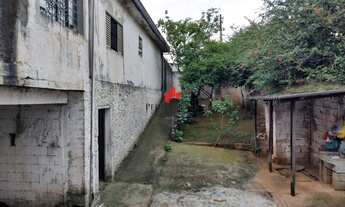 Imagem: Terreno com casa antiga na região Vila