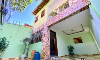 Imagem: Casa Duplex com Armários Planejados - BH