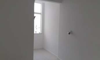 Imagem 6: Constante Ramos - Andar alto, Vista livre - Todo reformado, entrar e morar - Garagem para