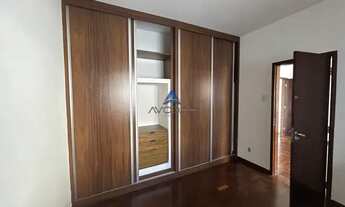 Imagem 7: Casa com 4 dormitórios para alugar em Brumadinho