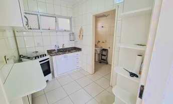 Imagem 8: Apartamento no centro, sol da manhã e arejado, completo de armários