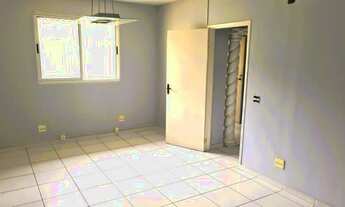 Imagem 3: Sobrado para aluguel ou venda possui 269 metros quadrados com 4 quartos e 4 bagas de garag