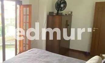 Imagem 3: SOBRADO no bairro Vila Camilópolis com 310m². 3 dormitórios e 6 vagas. Confira