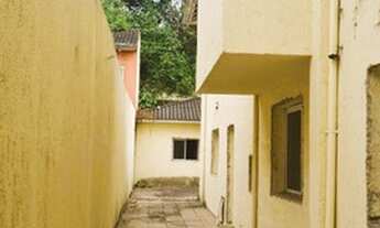 Imagem 7: Sobrado para aluguel ou venda possui 269 metros quadrados com 4 quartos e 4 bagas de garag