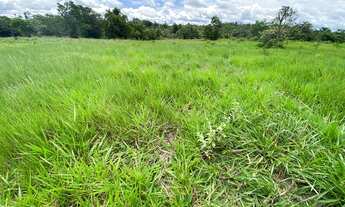 Imagem: Fazenda próximo a dois irmãos