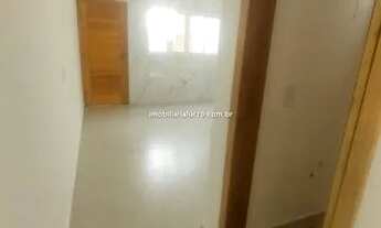 Imagem 5: Com Suíte! 02 vagas de garagem! Em excelente local, próximo à Rua Nova Iorque e todo comér