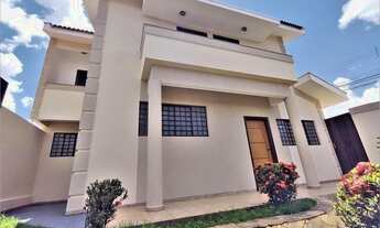 Imagem 3: Casa para Venda em Presidente Prudente, JARDIM MARACANA, 3 dormitórios, 1 suíte, 4 banheir