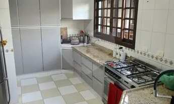 Imagem 3: Casa com 3 suítes no condomínio Alpes da Cantareira