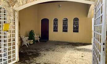 Imagem: Sobrado à venda em excelente localização