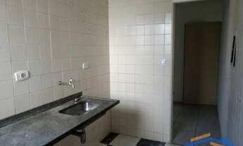 Imagem 2: Apartamento 2 dormitórios térreo 42 m² na Vila Yolanda