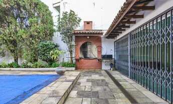 Imagem 5: Casa com 3 dormitórios nos Jardins com piscina e churrasqueira