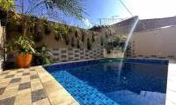 Imagem: Casa nova na praia com 2 dormitórios, piscina